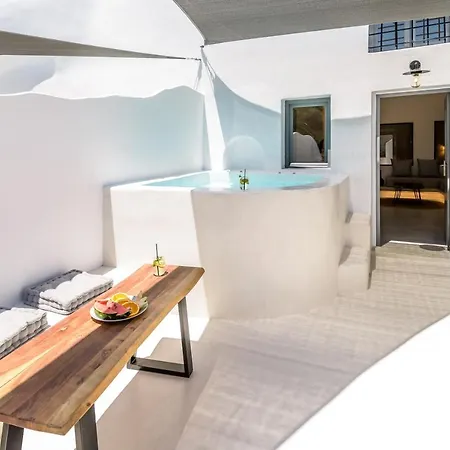 Ξενοδοχείο με διαμερίσματα Anila 4*