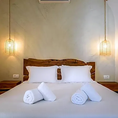 Anila 4* サントリーニ