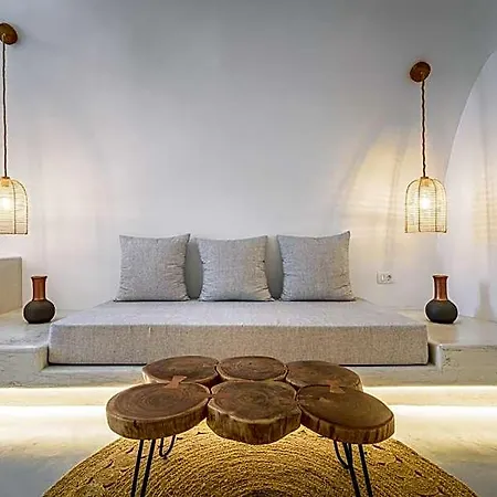 アパートホテル Anila サントリーニ