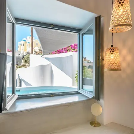 Anila Fira (Santorini)